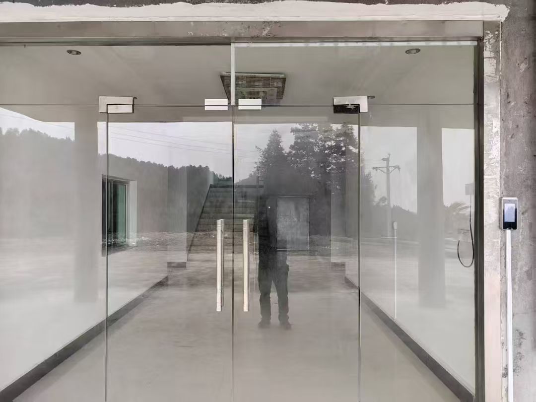 某大型保险集团1000+分支机构集中考勤管理系统项目现场